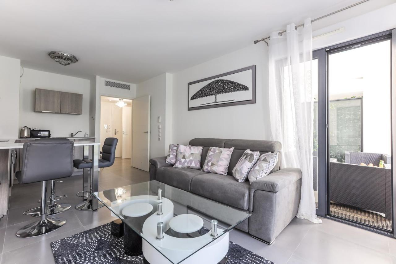CANNES: Appartement Cosy à 2 pas de la Croisette Esterno foto